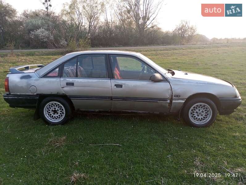 Седан Opel Omega 1989 в Ковеле