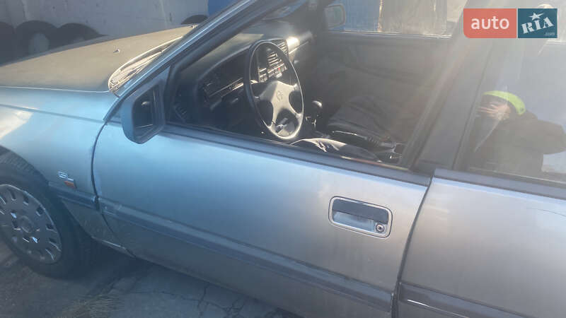 Универсал Opel Omega 1987 в Нововолынске