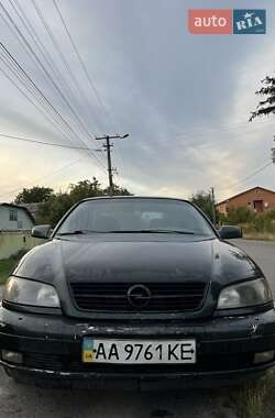 Седан Opel Omega 2000 в 