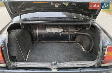 Седан Opel Omega 1988 в  фото 11 Седан Opel Omega 1988 в