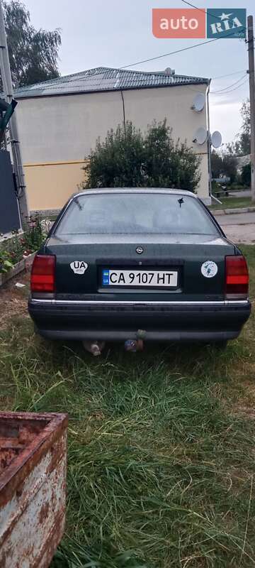 Седан Opel Omega 1993 в Переяславі