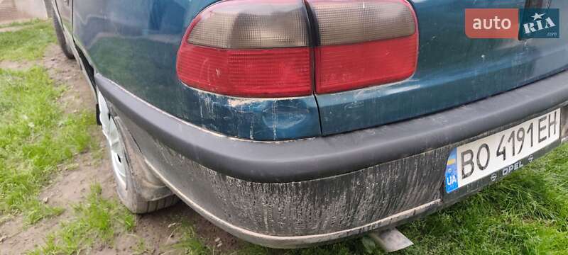 Седан Opel Omega 1994 в Монастыриске