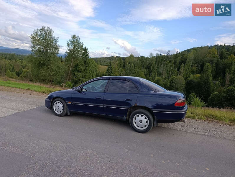 Седан Opel Omega 1997 в Сколе