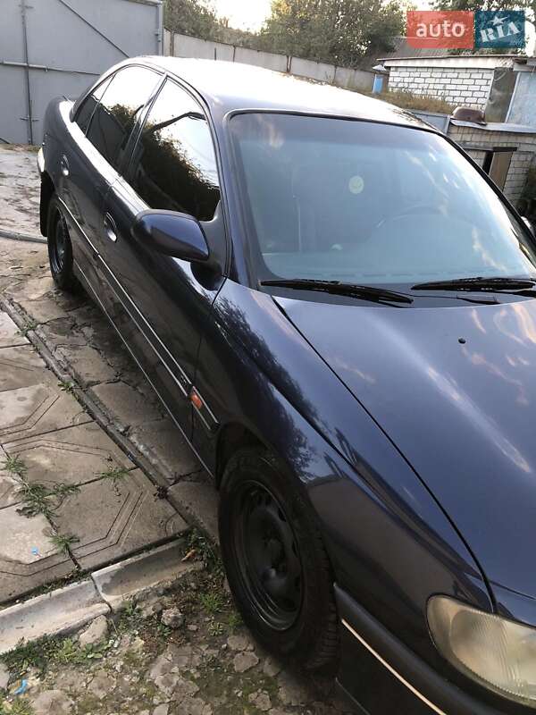 Седан Opel Omega 1995 в Харькове фото 3 Седан Opel Omega 1995 в Харькове