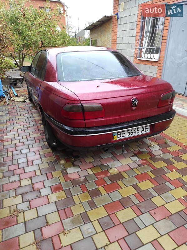 Седан Opel Omega 1996 в Николаеве
