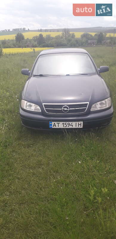 Седан Opel Omega 2001 в Гвоздеце