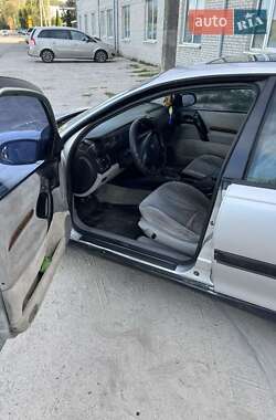 Седан Opel Omega 1996 в 