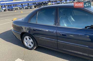 Седан Opel Omega 2000 в 