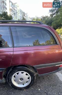Универсал Opel Omega 1995 в 