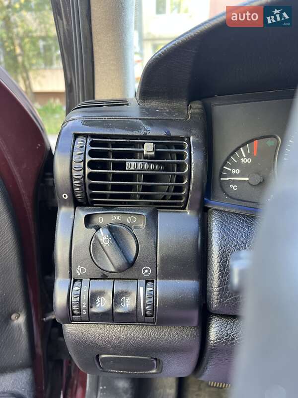 Универсал Opel Omega 1995 в Запорожье