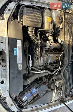 Седан Opel Omega 2001 в 