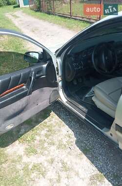 Седан Opel Omega 1996 в  фото 5 Седан Opel Omega 1996 в