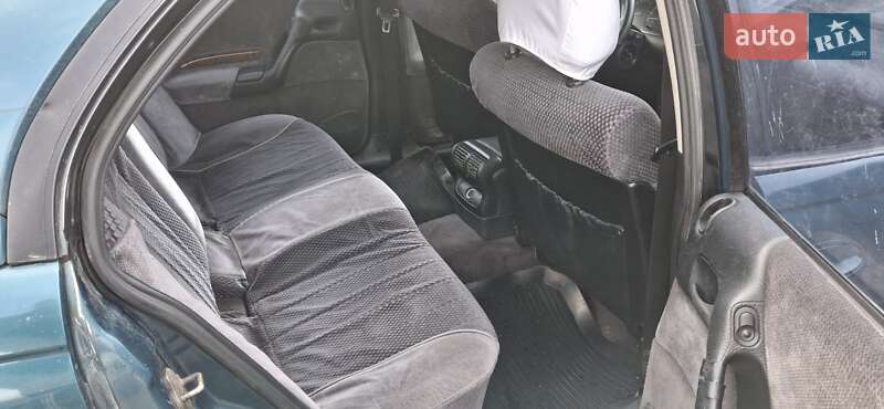 Седан Opel Omega 1995 в Києві