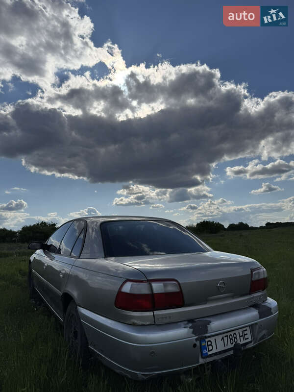 Седан Opel Omega 2002 в Полтаве