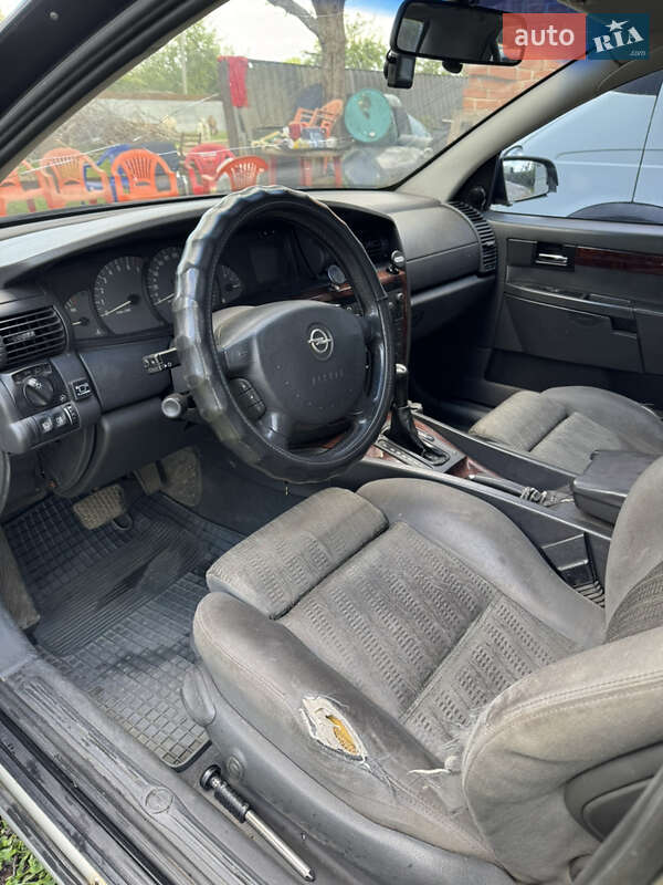 Седан Opel Omega 2002 в Полтаве