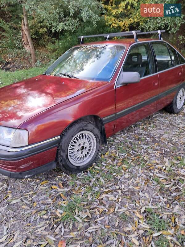Седан Opel Omega 1991 в Киеве