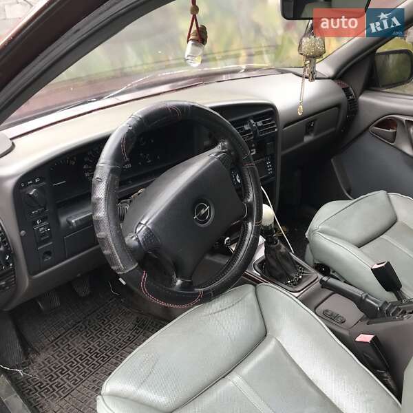 Седан Opel Omega 1988 в Долинской фото 2 Седан Opel Omega 1988 в Долинской