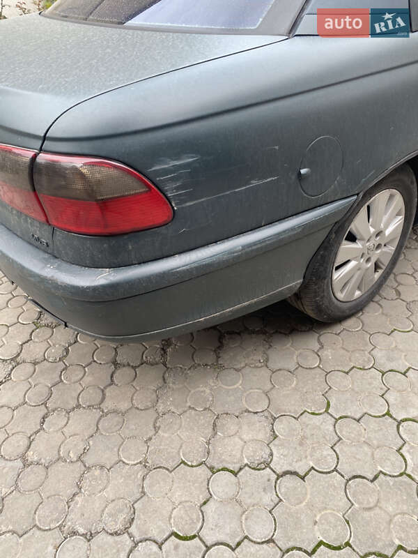 Седан Opel Omega 1997 в Дніпрі