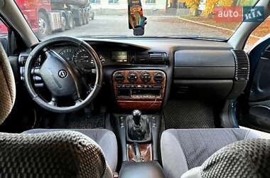 Седан Opel Omega 1996 в  фото 9 Седан Opel Omega 1996 в