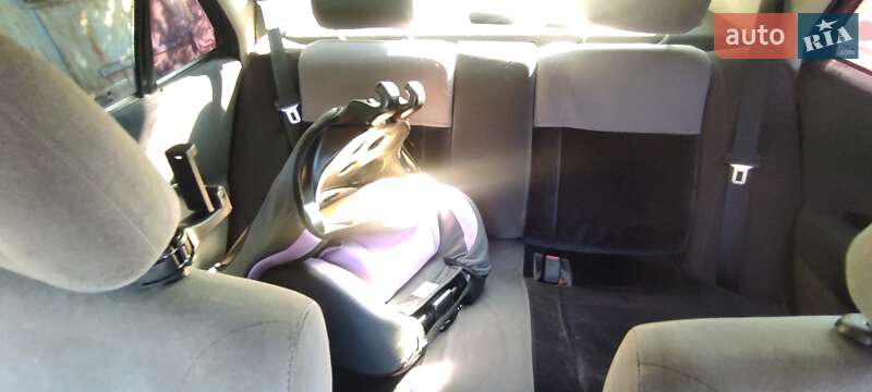 Седан Opel Omega 1995 в Новому Розділі