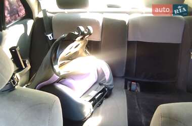 Седан Opel Omega 1995 в  фото 13 Седан Opel Omega 1995 в