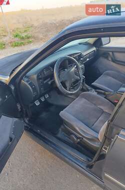 Седан Opel Omega 1987 в Херсоні