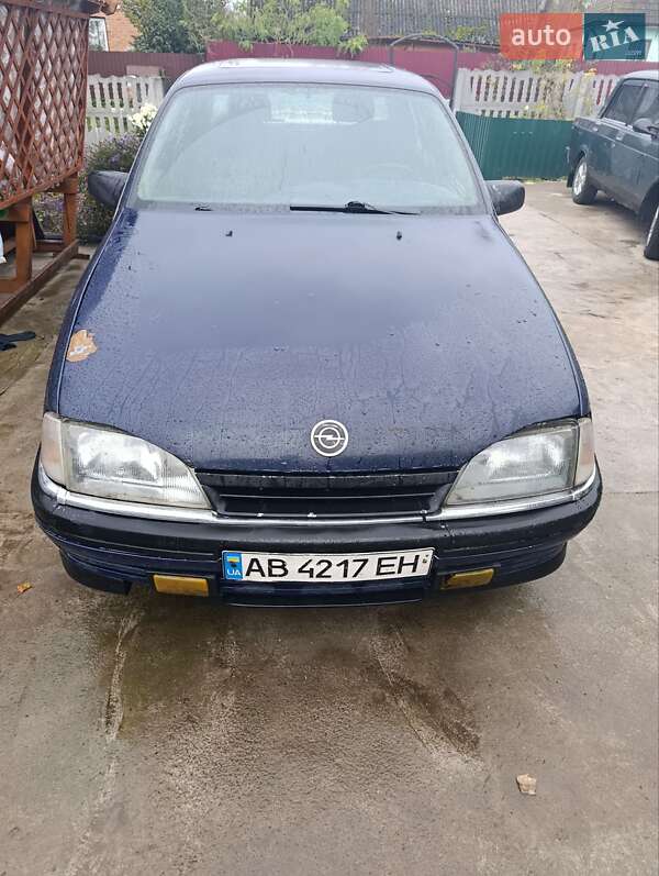 Седан Opel Omega 1991 в Виннице фото 5 Седан Opel Omega 1991 в Виннице