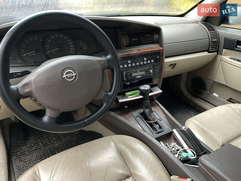 Седан Opel Omega 2000 в Житомире