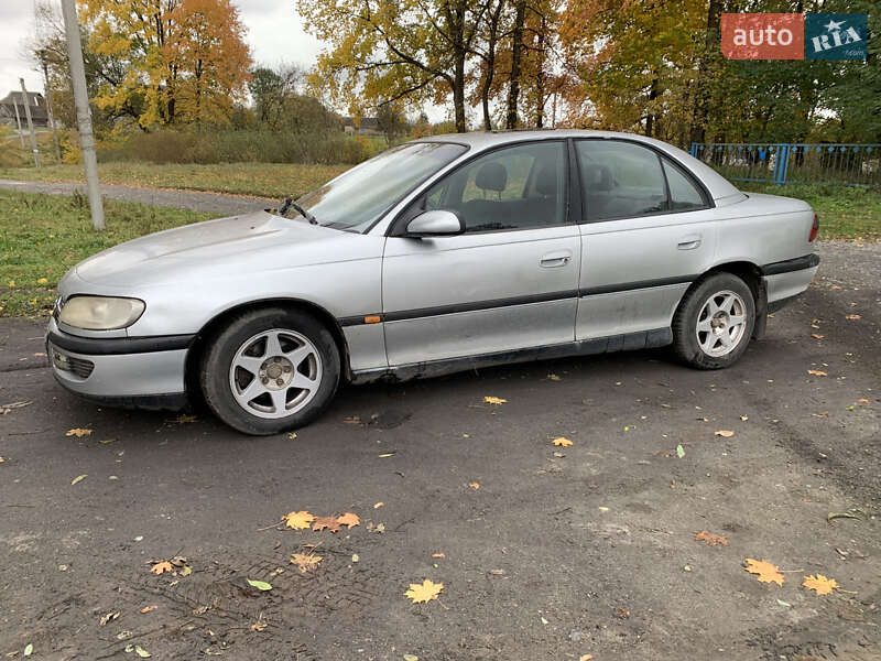 Седан Opel Omega 1996 в Баранівці