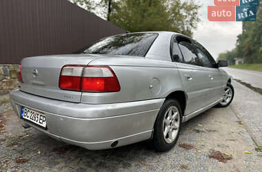 Седан Opel Omega 2000 в 