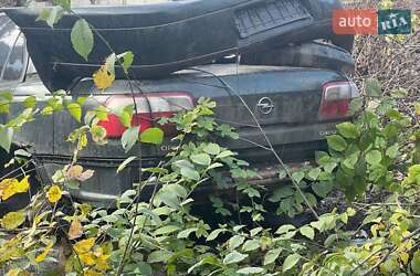 Седан Opel Omega 2000 в  фото 5 Седан Opel Omega 2000 в