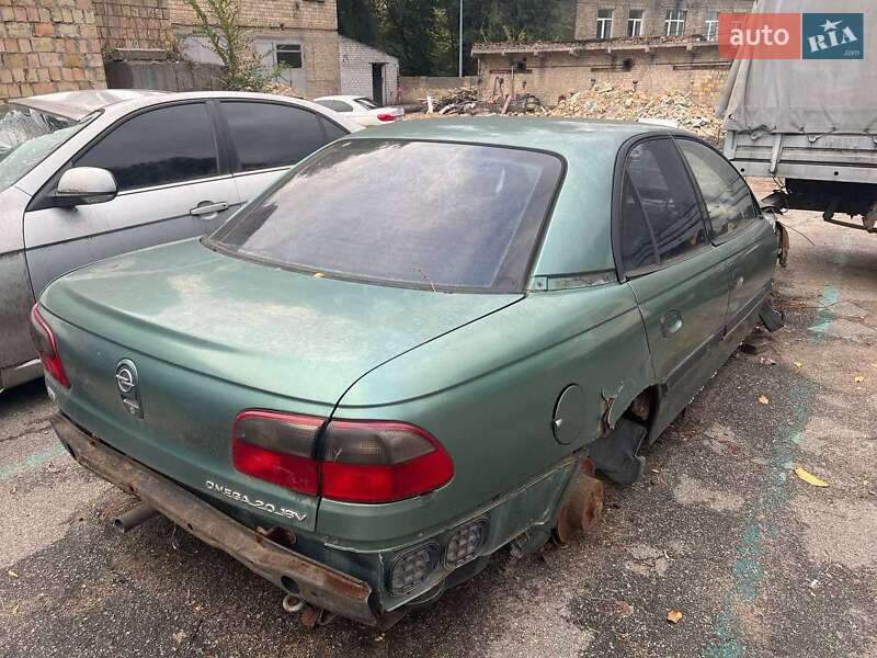 Opel Omega 1999 Opel Omega 1999