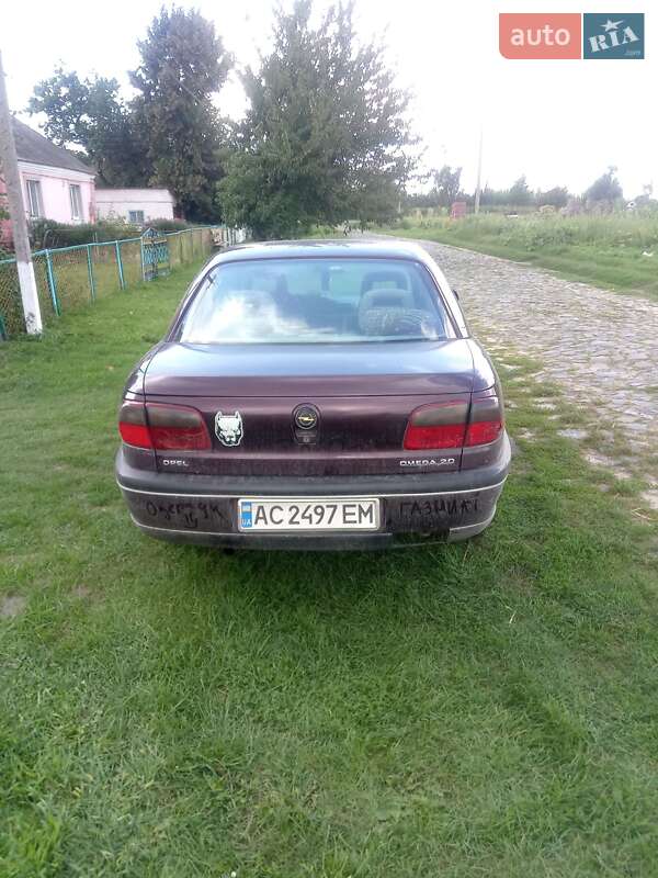 Седан Opel Omega 1994 в Луцьку фото 10 Седан Opel Omega 1994 в Луцьку
