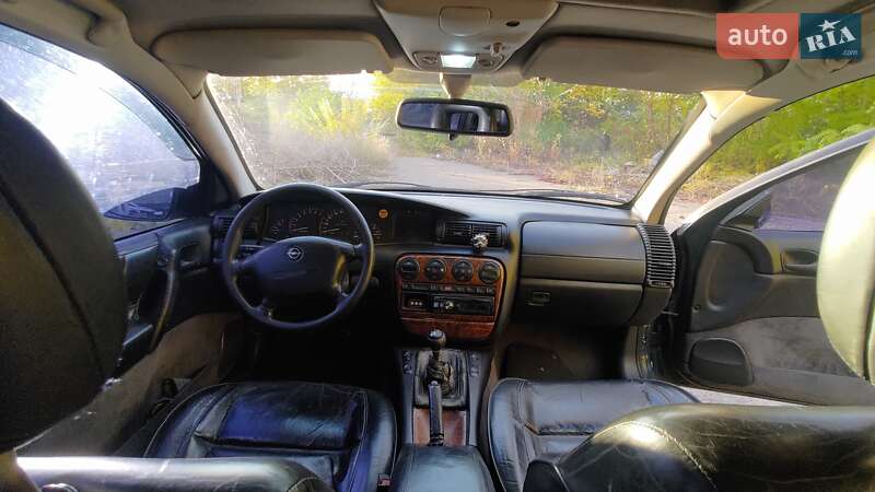 Универсал Opel Omega 1996 в Днепре