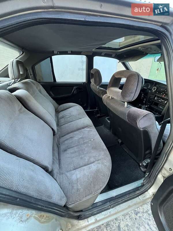 Седан Opel Omega 1991 в Ізмаїлі