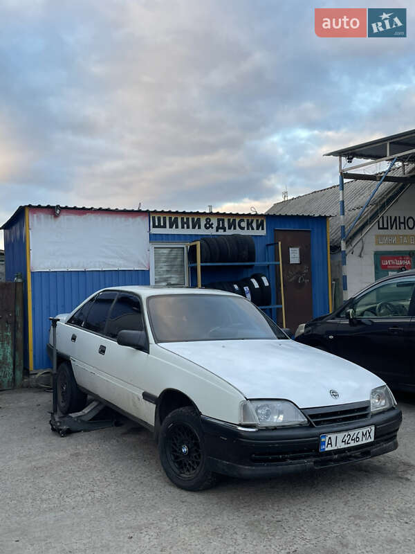 Седан Opel Omega 1987 в Барышевке фото Седан Opel Omega 1987 в Барышевке