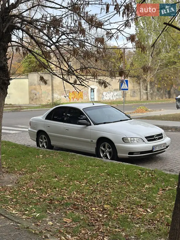 Opel Omega 2001