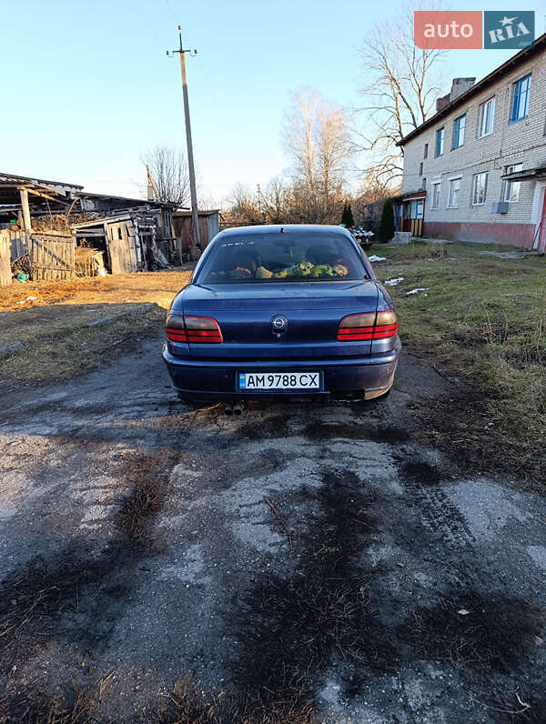Седан Opel Omega 1997 в Романіву