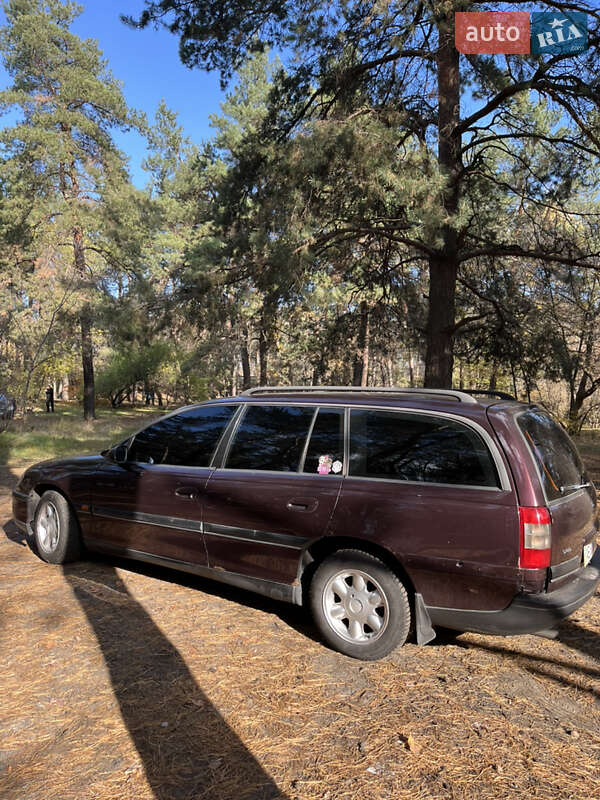 Универсал Opel Omega 1995 в Днепре