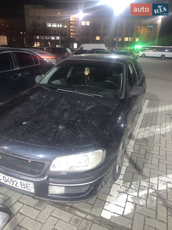 Седан Opel Omega 1996 в Львове