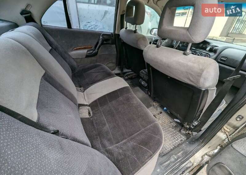 Седан Opel Omega 1996 в Близнюках