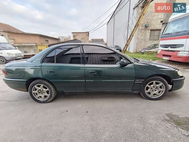 Седан Opel Omega 1994 в Луцке фото 4 Седан Opel Omega 1994 в Луцке