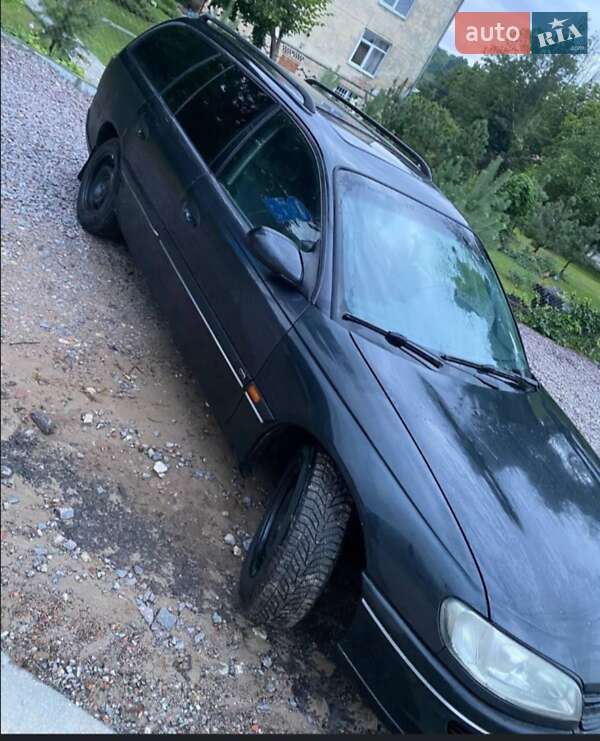 Універсал Opel Omega 1995 в Львові