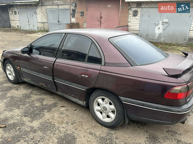 Седан Opel Omega 1994 в Запорожье