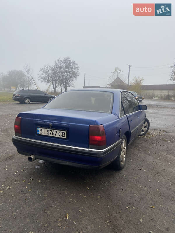 Седан Opel Omega 1989 в Киеве