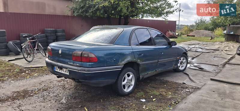 Седан Opel Omega 1995 в Києві