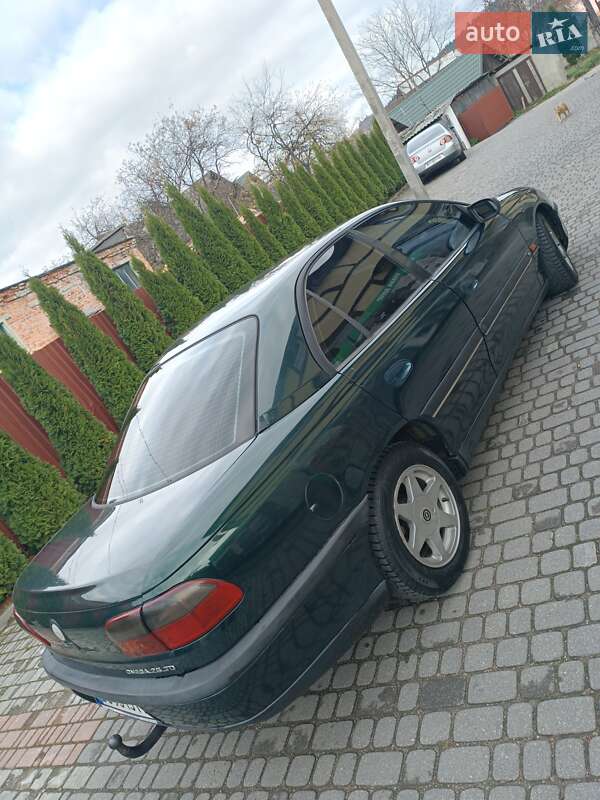 Седан Opel Omega 1995 в Сколе