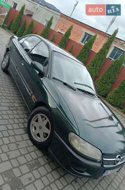 Седан Opel Omega 1995 в Сколе