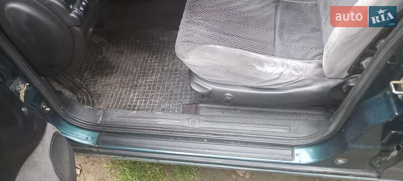 Универсал Opel Omega 1995 в Овруче