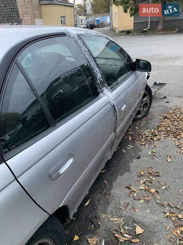 Седан Opel Omega 2000 в Києві